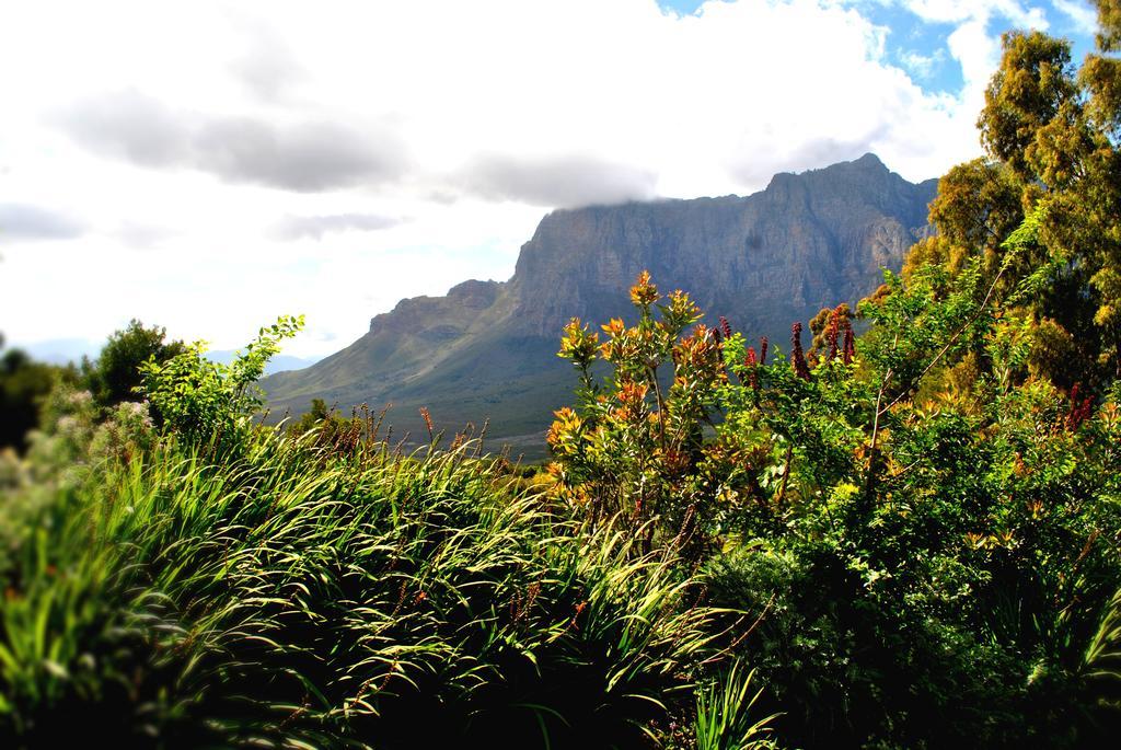 Skyview Manor Hotel Stellenbosch Exterior photo