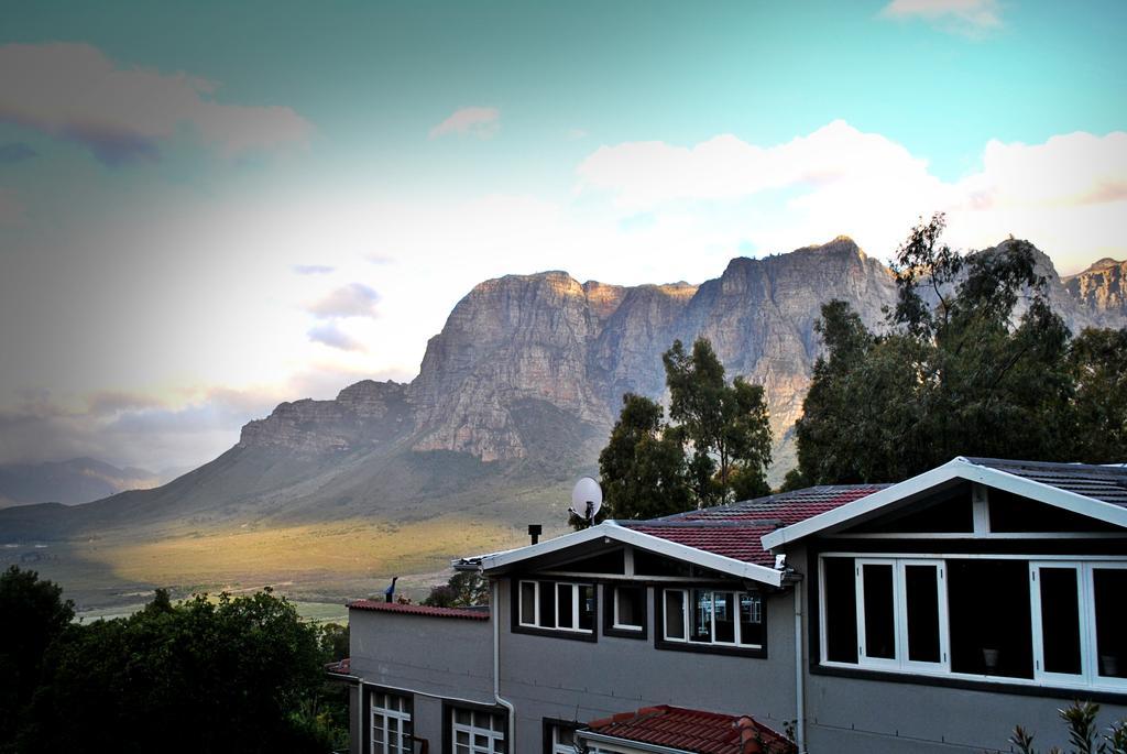 Skyview Manor Hotel Stellenbosch Exterior photo